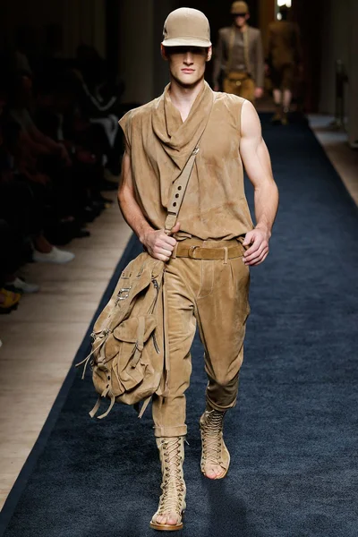 Look 5